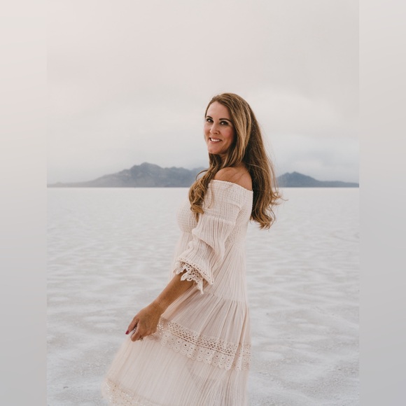 Meet your Posher, Jackie - Picture 3 of 7